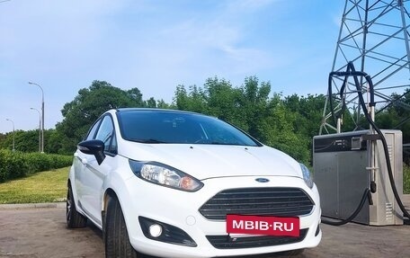 Ford Fiesta, 2017 год, 1 090 000 рублей, 2 фотография