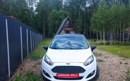 Ford Fiesta, 2017 год, 1 090 000 рублей, 3 фотография
