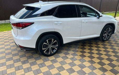 Lexus RX IV рестайлинг, 2020 год, 4 600 000 рублей, 12 фотография