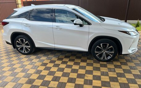 Lexus RX IV рестайлинг, 2020 год, 4 600 000 рублей, 13 фотография