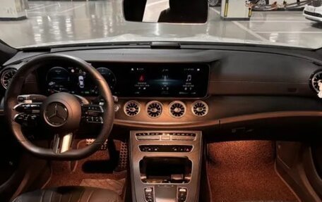 Mercedes-Benz CLS, 2022 год, 4 490 000 рублей, 4 фотография