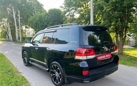 Toyota Land Cruiser 200, 2019 год, 7 700 000 рублей, 5 фотография