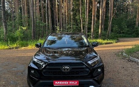 Toyota RAV4, 2024 год, 4 000 000 рублей, 1 фотография