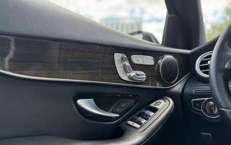 Mercedes-Benz GLC, 2018 год, 2 500 000 рублей, 17 фотография