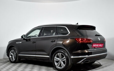 Volkswagen Touareg III, 2019 год, 4 899 000 рублей, 6 фотография