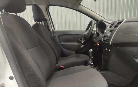 Renault Logan II, 2020 год, 700 000 рублей, 9 фотография