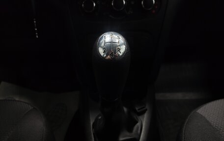 Renault Logan II, 2020 год, 700 000 рублей, 13 фотография