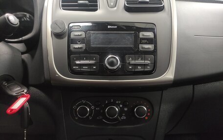 Renault Logan II, 2020 год, 700 000 рублей, 12 фотография