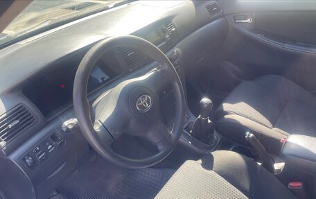 Toyota Corolla, 2004 год, 605 000 рублей, 4 фотография
