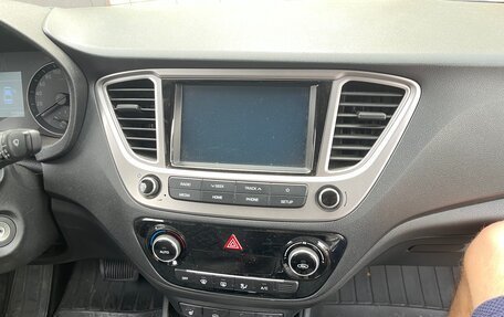 Hyundai Solaris II рестайлинг, 2019 год, 1 600 000 рублей, 9 фотография