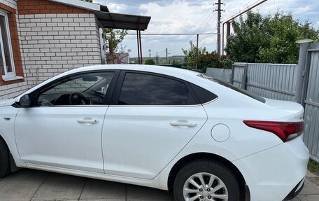 Hyundai Solaris II рестайлинг, 2019 год, 1 600 000 рублей, 15 фотография