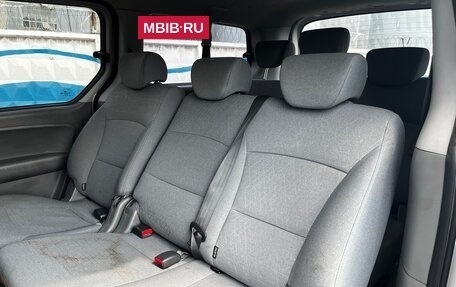 Hyundai Grand Starex Grand Starex I рестайлинг 2, 2019 год, 1 800 000 рублей, 12 фотография
