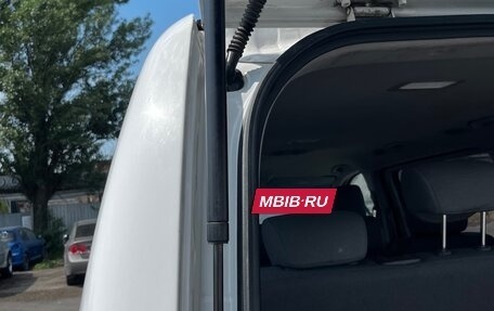 Hyundai Grand Starex Grand Starex I рестайлинг 2, 2019 год, 1 800 000 рублей, 19 фотография