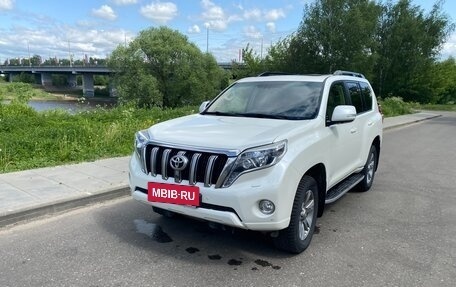 Toyota Land Cruiser Prado 150 рестайлинг 2, 2014 год, 3 400 000 рублей, 2 фотография