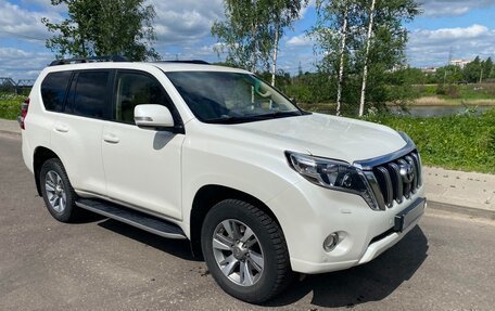 Toyota Land Cruiser Prado 150 рестайлинг 2, 2014 год, 3 400 000 рублей, 8 фотография