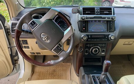 Toyota Land Cruiser Prado 150 рестайлинг 2, 2014 год, 3 400 000 рублей, 12 фотография