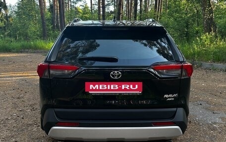 Toyota RAV4, 2024 год, 4 000 000 рублей, 3 фотография