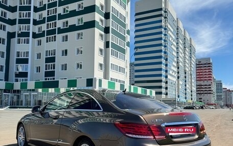 Mercedes-Benz E-Класс, 2013 год, 2 050 000 рублей, 3 фотография