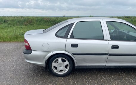 Opel Vectra B рестайлинг, 1998 год, 190 000 рублей, 4 фотография