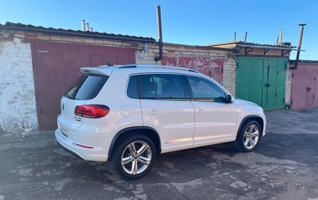 Volkswagen Tiguan I, 2015 год, 2 600 000 рублей, 2 фотография