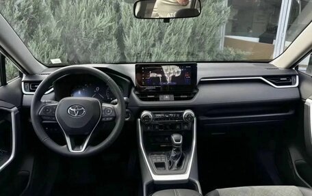 Toyota RAV4, 2025 год, 4 800 000 рублей, 11 фотография