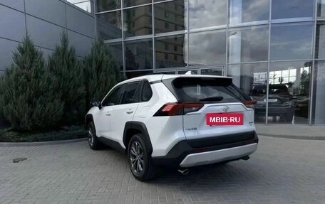 Toyota RAV4, 2025 год, 4 800 000 рублей, 6 фотография