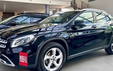Mercedes-Benz GLA, 2019 год, 2 750 000 рублей, 4 фотография