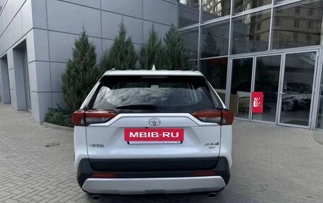 Toyota RAV4, 2025 год, 4 800 000 рублей, 5 фотография