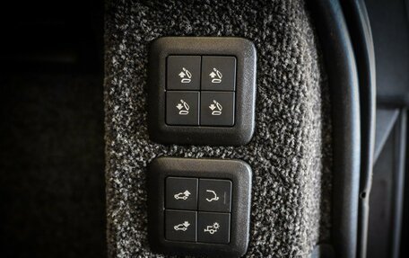 Land Rover Range Rover IV рестайлинг, 2021 год, 8 975 000 рублей, 12 фотография