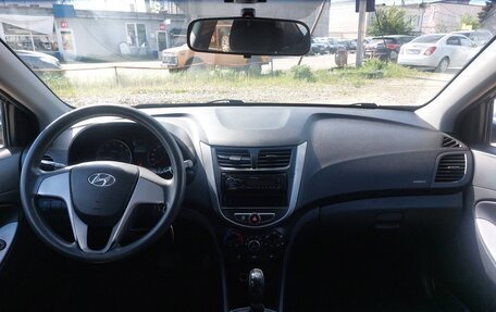 Hyundai Solaris II рестайлинг, 2015 год, 779 000 рублей, 17 фотография