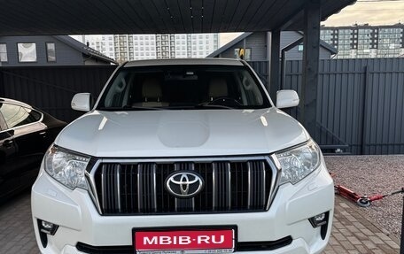 Toyota Land Cruiser Prado 150 рестайлинг 2, 2019 год, 3 999 999 рублей, 1 фотография