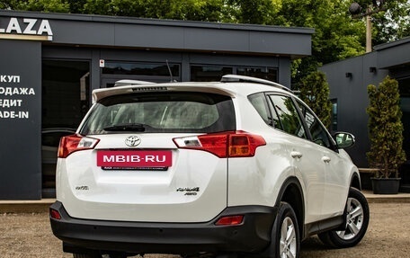 Toyota RAV4, 2014 год, 1 999 000 рублей, 3 фотография