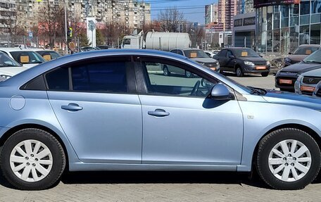 Chevrolet Cruze II, 2012 год, 600 000 рублей, 3 фотография