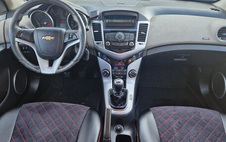 Chevrolet Cruze II, 2012 год, 600 000 рублей, 9 фотография