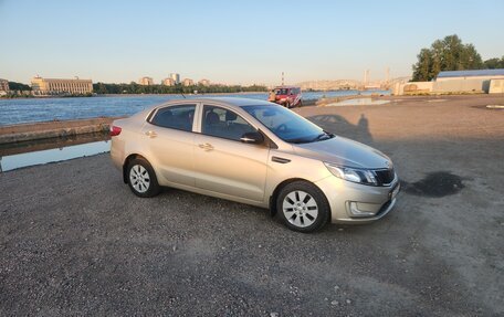 KIA Rio III рестайлинг, 2012 год, 550 000 рублей, 2 фотография