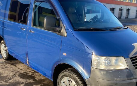 Volkswagen Transporter T5 рестайлинг, 2007 год, 1 000 000 рублей, 2 фотография