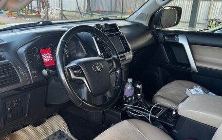 Toyota Land Cruiser Prado 150 рестайлинг 2, 2019 год, 3 999 999 рублей, 6 фотография