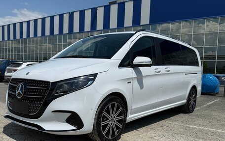 Mercedes-Benz V-Класс, 2024 год, 13 500 000 рублей, 2 фотография