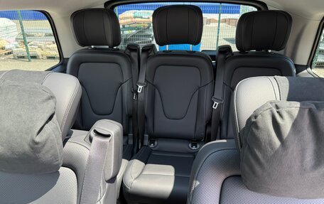 Mercedes-Benz V-Класс, 2024 год, 13 500 000 рублей, 17 фотография