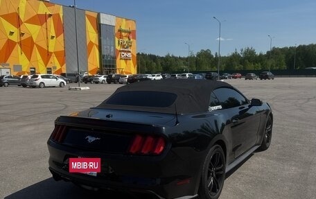 Ford Mustang VI рестайлинг, 2017 год, 3 200 000 рублей, 6 фотография