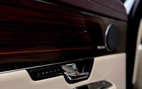 Jaguar XJ IV (X351), 2012 год, 2 000 000 рублей, 2 фотография