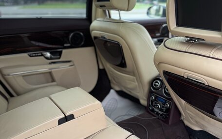 Jaguar XJ IV (X351), 2012 год, 2 000 000 рублей, 38 фотография