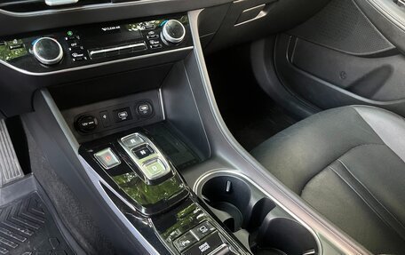 Hyundai Sonata VIII, 2019 год, 2 550 000 рублей, 13 фотография
