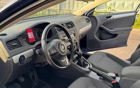 Volkswagen Jetta VI, 2012 год, 1 150 000 рублей, 13 фотография