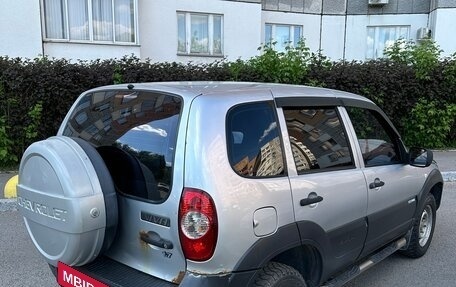 Chevrolet Niva I рестайлинг, 2011 год, 325 000 рублей, 6 фотография