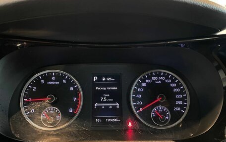 KIA K5, 2020 год, 2 300 000 рублей, 11 фотография