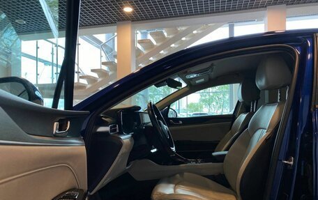 KIA K5, 2020 год, 2 300 000 рублей, 16 фотография