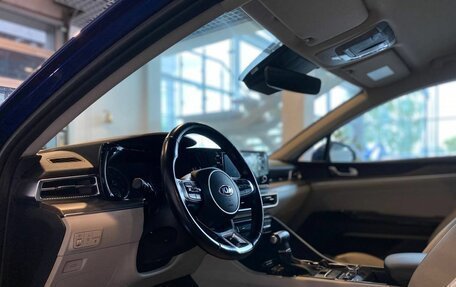 KIA K5, 2020 год, 2 300 000 рублей, 23 фотография