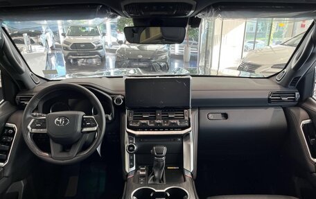 Toyota Land Cruiser, 2024 год, 13 589 000 рублей, 9 фотография