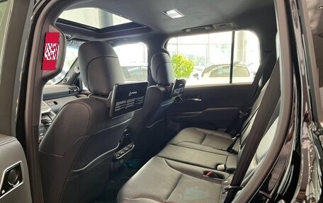 Toyota Land Cruiser, 2024 год, 13 589 000 рублей, 14 фотография